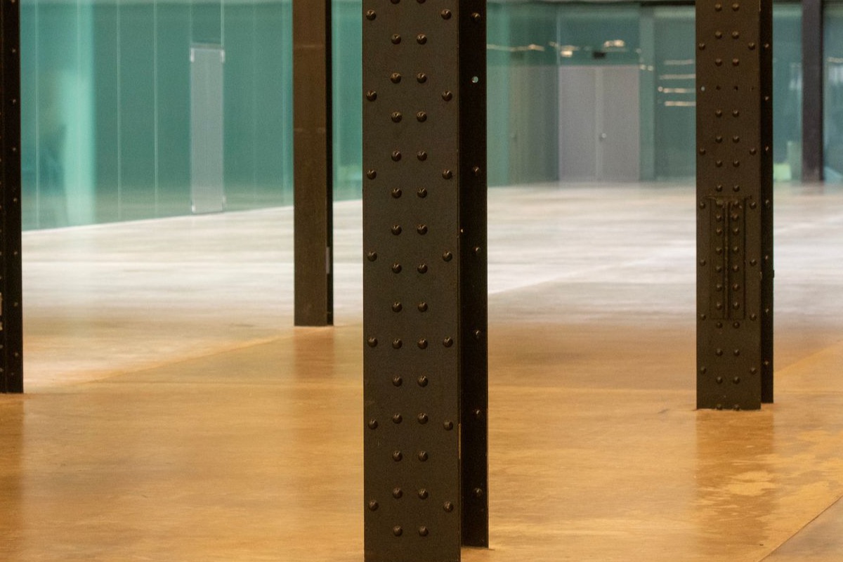 Concrete hardener vs epoxy coating: which does a warehouse floor need?