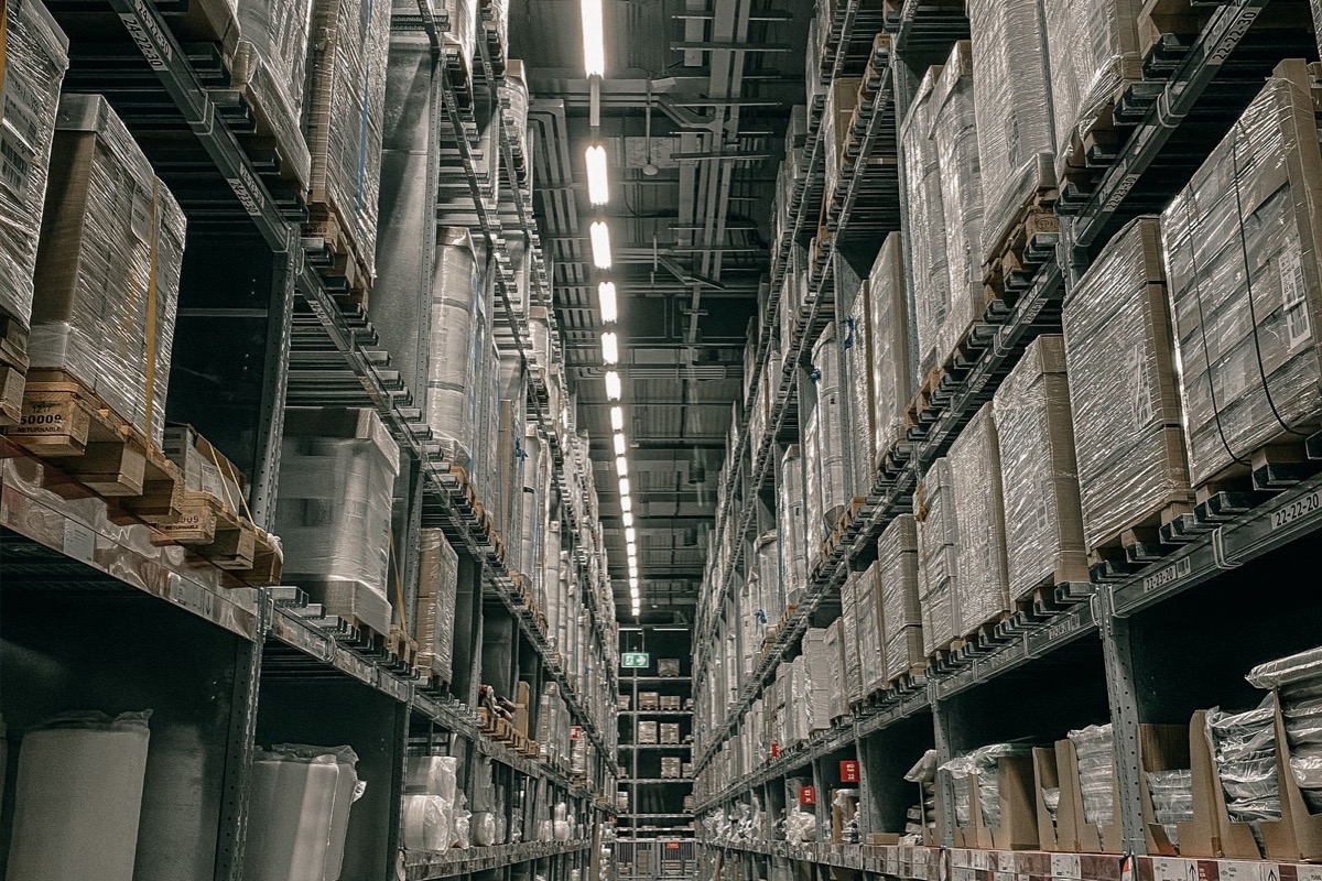 Warehouse floor flatness: what FM2, FF and FL actually mean