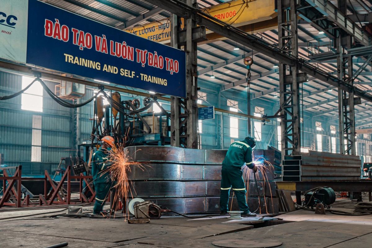 Manufacturing & Warehousing